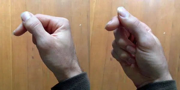 how to position strumming hand